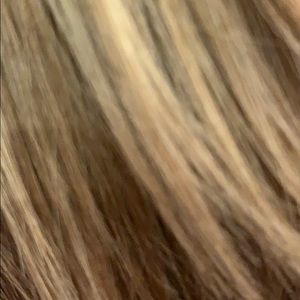 Meet your Posher, Brooke